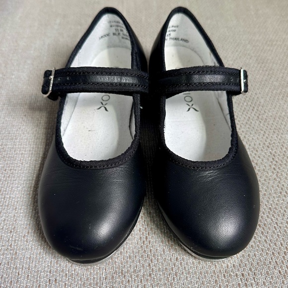 CAPEZIO TAP SHOES Size 11 👯‍♀️ Excellent Condition - Picture 6 of 6